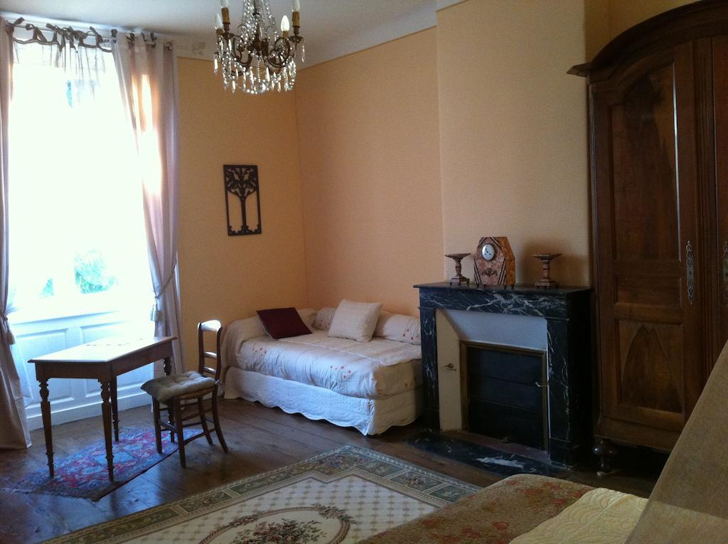 Le Clos De La Muse Saint-Junien Room photo