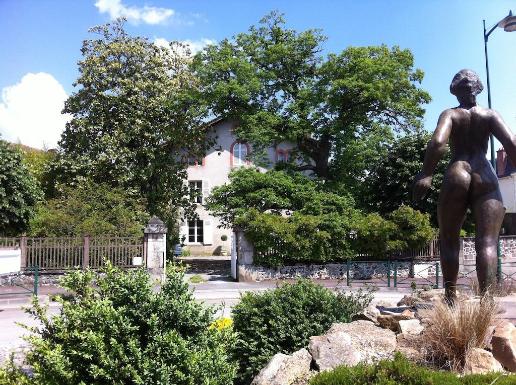 Le Clos De La Muse Saint-Junien Exterior photo